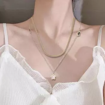 Женское ожерелье, двухслойное гипоаллергенное элегантное антиокислительное глянцевое ювелирное изделие с позолоченным звездным педантом B