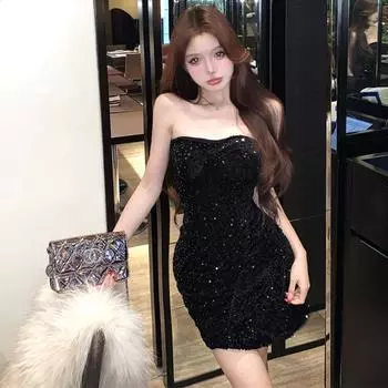 Женское платье-банда с красными искрящимися вставками S чёрный