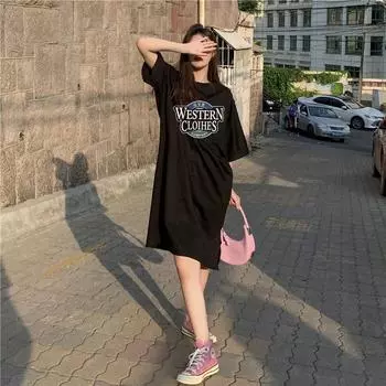 Женское платье-футболка с буквенным принтом, летнее прямое платье с разрезом, утягивающее повседневное длинное платье M белый