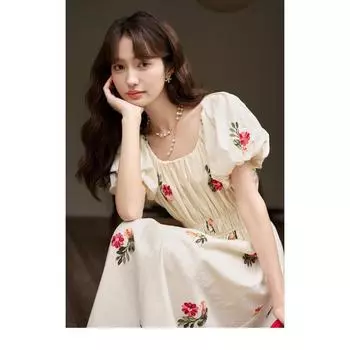 Женское платье Mishow, новинка 2023 года, летнее новое платье с пышными рукавами и цветочным принтом во французском стиле, свободное женское платье с квадратным воротником и вышивкой MXC35L1521 S