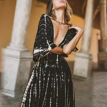 Женское платье с глубоким V-образным вырезом в полоску, плиссированное бикини с половиной рукавов и высокой талией, с разрезом подол чёрный