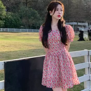 Женское платье с квадратным вырезом на талии и милым цветочным принтом M