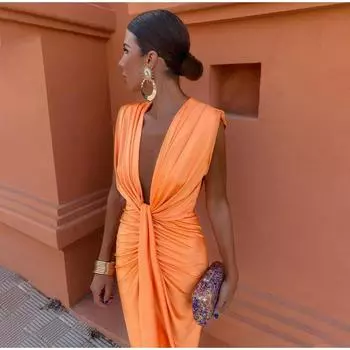 Женское сексуальное плиссированное платье с глубоким v-образным вырезом и разрезом, элегантное однотонное платье без рукавов с запахом и кисточками на бедрах, длинные халаты 2024, шикарные женские вечерние платья S оранжевый