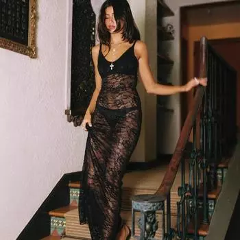 Женское сексуальное прозрачное платье Spice Girl из газовой ткани без рукавов с бретелью через шею сзади и шнуровкой S чёрный