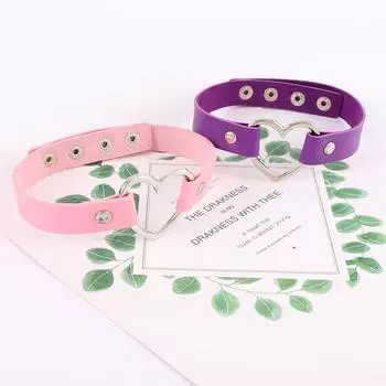 Женское шикарное ожерелье-чокер с заклепками ручной работы из кожи с цепочкой в форме сердца чёрный