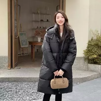 Женское свободное утепленное пальто с капюшоном и удлиненной курткой-хлебом зимой M белый