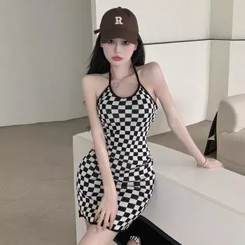 Женское тонкое трикотажное платье pure desire с клетчатым вырезом one size fits all чёрный