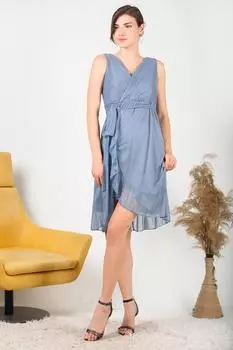 Женское вечернее платье с рюшами спереди