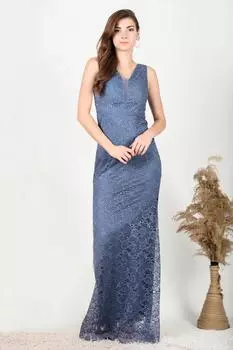 Женское вечернее платье в сеточку из кружева с деталями