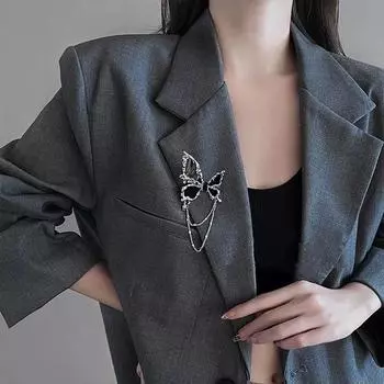 Жидкая бабочка бахрома брошь легкая роскошная ниша изысканный нагрудный цветок милый крутой стиль персонализированные простые аксессуары для одежды прилив