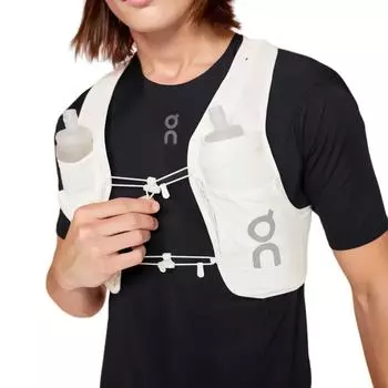 On Ultra Vest 5L легкий удобный спортивный жилет мужские жилеты белый 2UD30030864 L