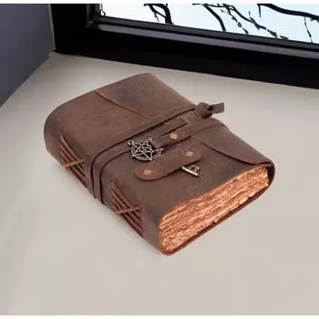 Журнал в кожаном переплете с ключом, 7 дюймов x 5 дюймов, коричневый, акварельная бумага Dekle Edge с 200 краями 7 x 5 in коричневый