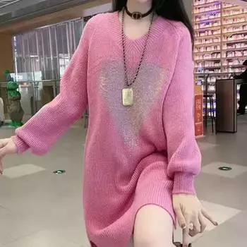 Зимнее новое трикотажное платье больших размеров для женщин, осенне-зимний стиль, V-образный вырез, стразы, темперамент, платье-свитер средней длины L розовый