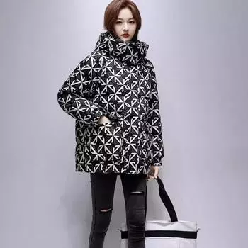 Зимнее пальто с капюшоном для женщин с воротником-стойкой и модным дизайном M белый