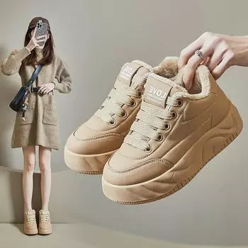 Зимние бархатные высокие белые туфли 2024 года: Новый корейский стиль, визуально увеличивающий рост, повседневный и теплый для студенток (XW203) 35 чёрный