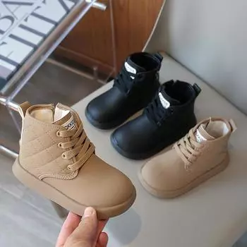 Зимние ботинки для девочек, повседневные теплые плюшевые детские ботинки с толстой подошвой, однотонные детские хлопковые ботинки, универсальные новые модные ботильоны 23 чёрный