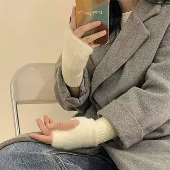 Зимние меховые варежки для женщин, теплые перчатки, милые плюшевые перчатки без пальцев, утепленные теплые варежки, рабочие перчатки с половиной пальца чёрный