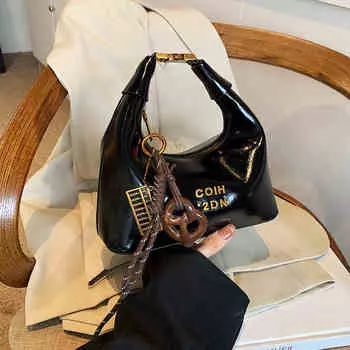 Зимние модные женские сумки через плечо, новые фактурные сумки из искусственной кожи, шикарные женские маленькие сумки с буквенным дизайном