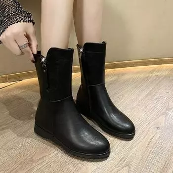 Зимние мягкие кожаные удобные теплые ботинки средней высоты для женщин с металлическими декоративными хлопковыми ботинками для мам на плоской подошве с плюшем, размер 35-42 35