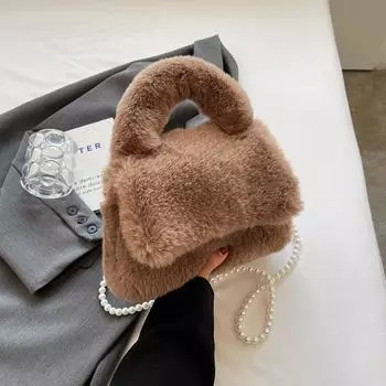 Зимние новые модные женские сумки через плечо, симпатичная мягкая роскошная плюшевая маленькая сумка через плечо с жемчужной цепочкой, женская сумка-клатч с высокой текстурой, повседневная женская сумка-клатч коричневый