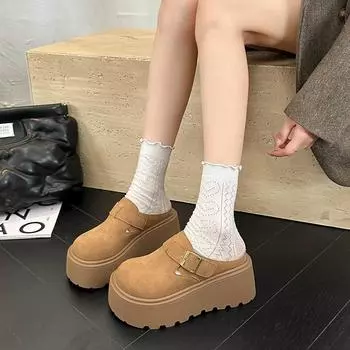 Зимние новые тапочки Baotou 2024 года, женские модные тапочки с круглым носком и глубоким вырезом, бархатные, с толстой подошвой, на танкетке, теплые хлопковые тапочки 35