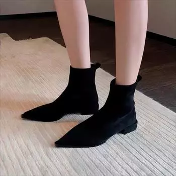 Зимние новые женские замшевые удобные однотонные короткие теплые элегантные модные ботинки 2024 года 35 чёрный