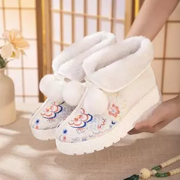 Зимние теплые ботинки для женщин, нескользящие ботинки на толстой платформе с подкладкой из искусственного меха и вышивкой, удобные женские короткие ботинки для ходьбы с пушистым верхом 35