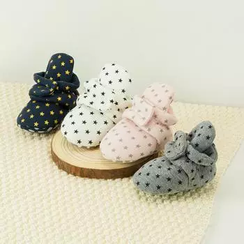 Зимние теплые пинетки для маленьких мальчиков и девочек, пуховые кроссовки со звездами для новорожденных, удобные хлопковые удобные мягкие нескользящие детские носки 13cm синий