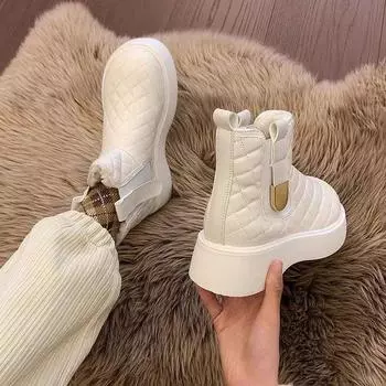 Зимние теплые толстые сапоги для снега женские утепленные утолщенные теплые нескользящие короткие меховые ботинки Martin женские 40 чёрный