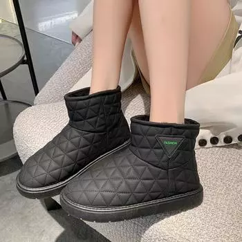 Зимние толстые и теплые ботинки средней длины с бархатом для женщин 35 чёрный