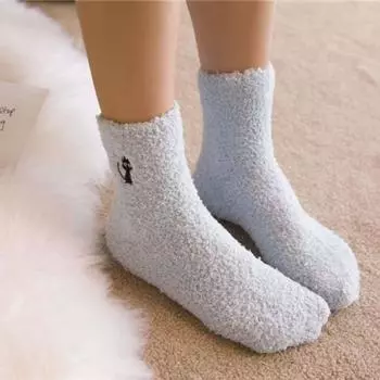 Зимние вышитые олени утолщенные хлопковые женские носки плюшевые теплые забавные милые носки для сна жёлтый