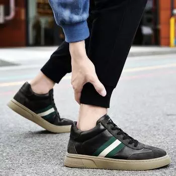 Зимние высококачественные кожаные ботинки мужские 2024 года, теплые кожаные ботильоны с плюшевой отделкой, нескользящие мужские кроссовки с мягкой подошвой 38 чёрный