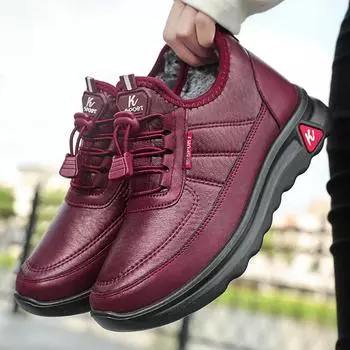 Зимние женские зимние ботинки, плюшевая кожаная парная обувь, легкие нескользящие теплые хлопковые кроссовки, женская спортивная обувь среднего возраста 36 коричневый