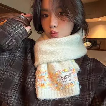 «Зимний шарф Candy Dots 2024 года»: Мягкая, яркая, вязаная шерсть синий