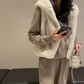 Зимний шикарный топ с капюшоном из меха норки 2024 года, свободный жилет, куртка с меховым воротником one size fits all серый