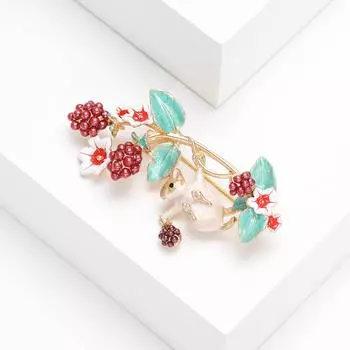 Зимняя брошь в виде маленькой белки из сплава «Виноградная капля» для женщин, милая булавка в виде животного