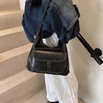 Зимняя коллекция 2024 года. Модные женские сумки через плечо и через плечо чёрный