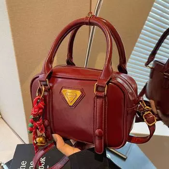 Зимняя ретро-портативная красная сумка женская модная универсальная маленькая квадратная сумка простая универсальная сумка-мессенджер no pendant красный