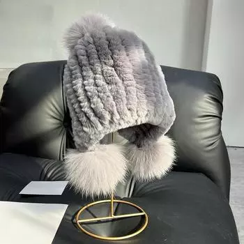Зимняя шапка из натурального меха кролика Рекс для женщин, вязаная теплая шапка с ушками из меха кролика, шапка-бини со спиральным узором и помпоном из меха лисы на макушке One Size чёрный