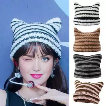 Зимняя женская шапка-кошечка с контрастными полосками и звездами, меховой шарик, декор в виде демона, ветрозащитная эластичная противоскользящая теплая шапка чёрный