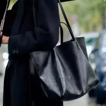 Зимняя женская сумка-тоут большой вместимости для поездок на работу 2024 года с пряжкой - модная ручная сумка для покупок на одно плечо 38cm x 15cm x 27.5cm чёрный