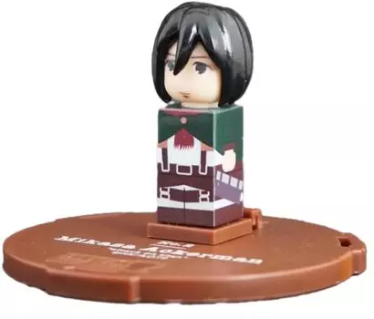 Значок фигурки HEADS Атака на STICK Titan/Mikasa Ackerman