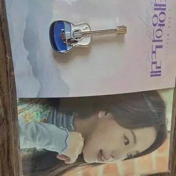 Значок Песни Солнца Продается запечатанным