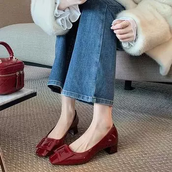 Знаменитый стиль бордовые маленькие кожаные туфли женские туфли Мэри Джейн с квадратной пряжкой на колесах весенне-летняя одежда на высоком каблуке 35 бордовый