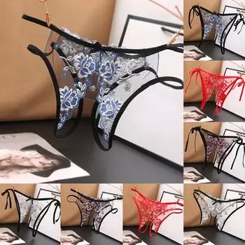 Знойные женские кружевные трусики с вырезом для интимного соблазнения