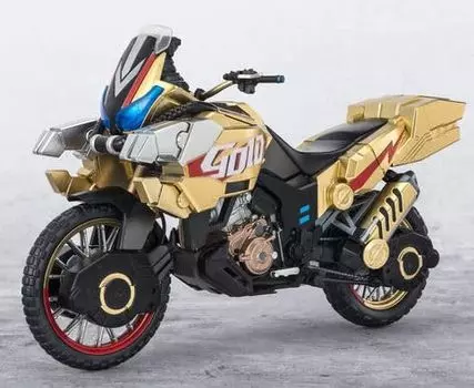 Золотая фигурка Дэш Камен Райдер Гэтчард SHFiguarts золотой