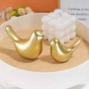 Золотая фигурка птицы в скандинавском стиле, очаровательное гладкое животное, статуя птицы, миниатюрная скульптура, украшение для рабочего стола, товары для вечеринок M
