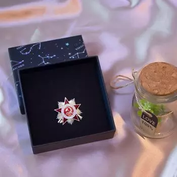 Золотая и серебряная старинная советская брошь-украшение в виде значка Героя Отечества первой и второй степени second level серебряный