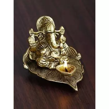 Золотая Металлическая Ручной Работы Идол Господа Ганеши с Дией на Листе - Дия для Дивали, Ганеша Чатурти - Дия для Дивали для Комнаты для Пуджи