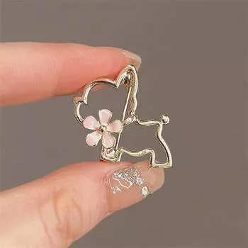 Золотая полая брошь в виде собаки, высококачественная брошь для костюма, булавки, корсаж в корейском стиле для женщин, аксессуары для одежды, ювелирные изделия 1pcs